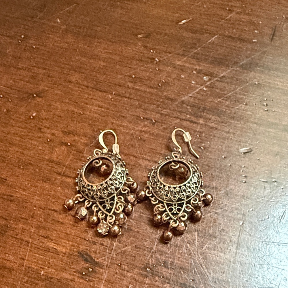 Elegant rose Gold Filigree Earrings